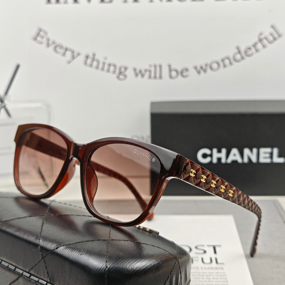 SQUARE SUNGLASSES 59823 IN ACETATE - Black