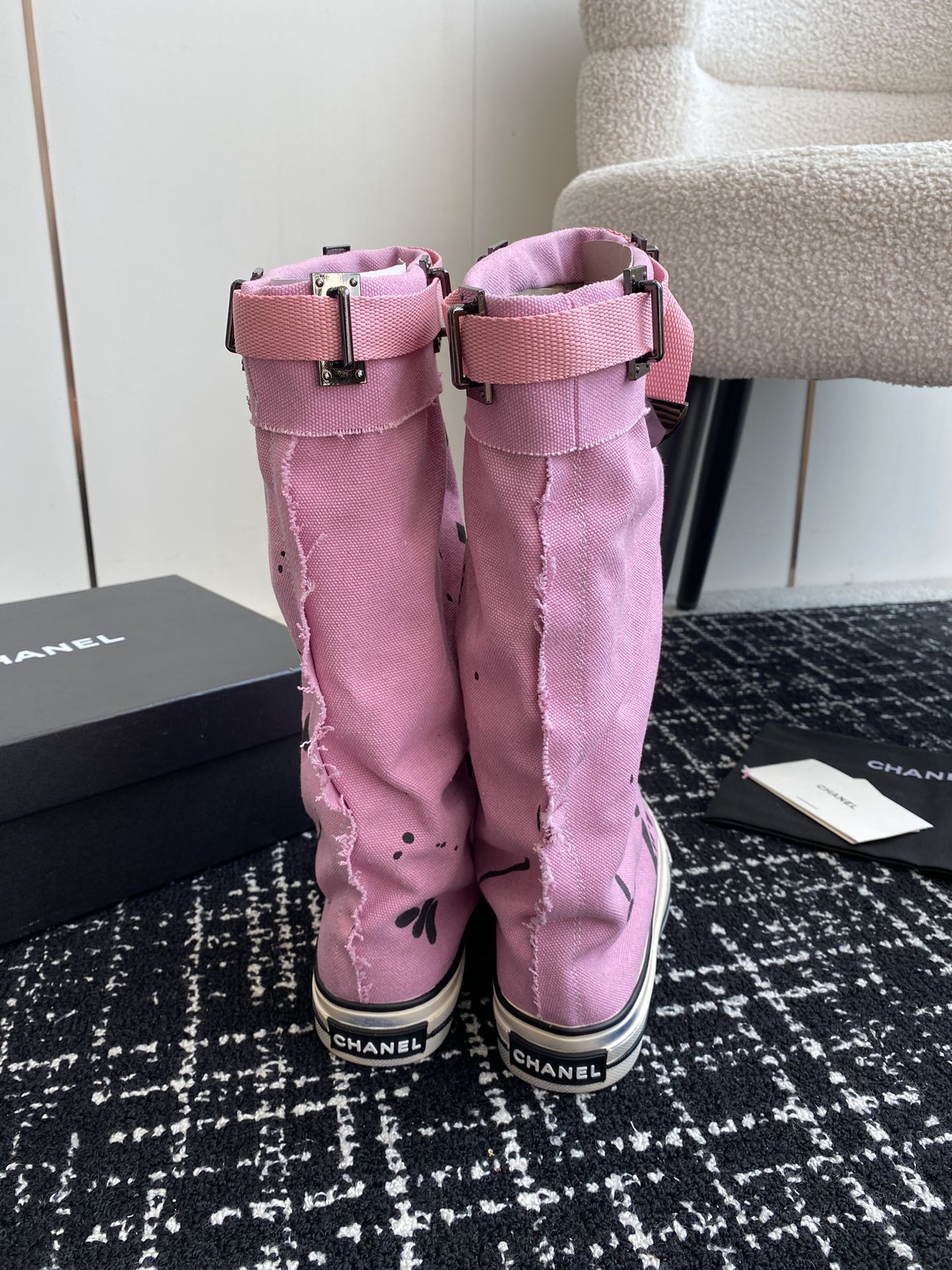 HIGH BOOTS IN HOT PINK CANVAS - 35