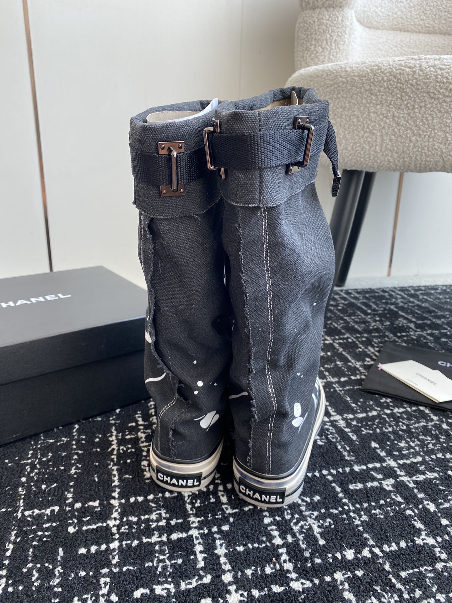 HIGH BOOTS IN BLACK CANVAS - 35