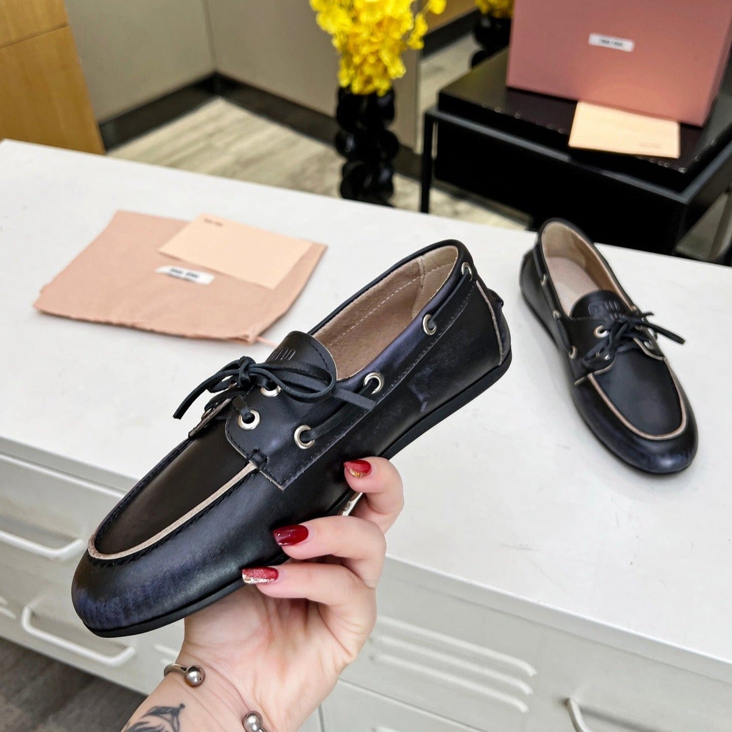 Lace-up Retro Loafers Black Cowhide - 35