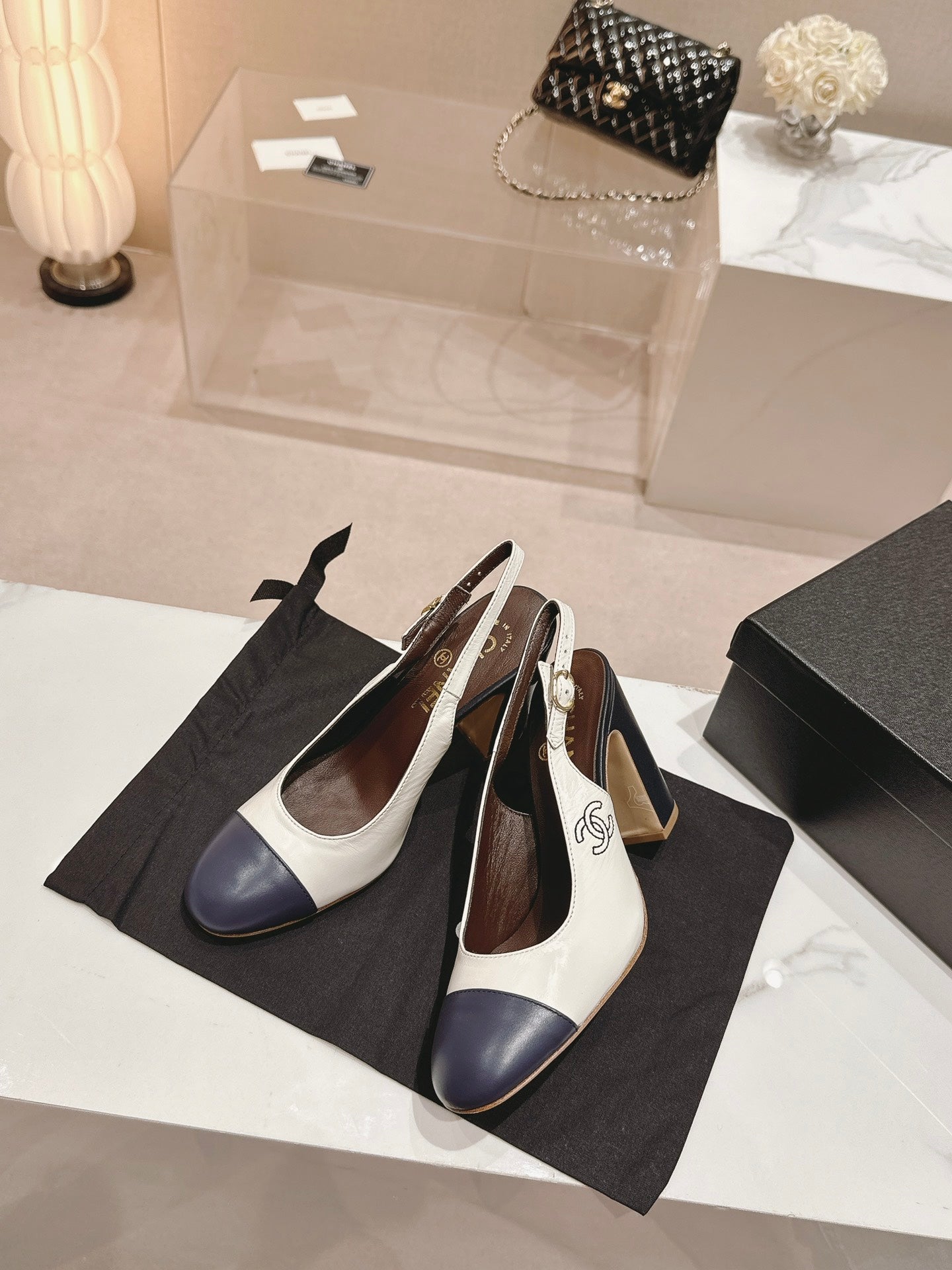 HIGH SLINGBACKS WHITE MIX BLACK SHEEPSKIN - 35
