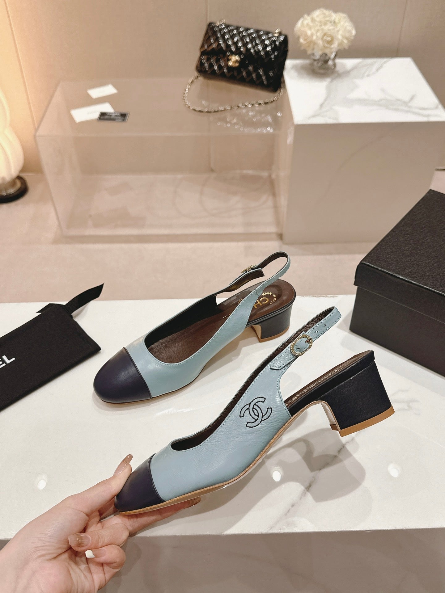 SLINGBACKS LIGHT BLUE MIX BLACK SHEEPSKIN - 35