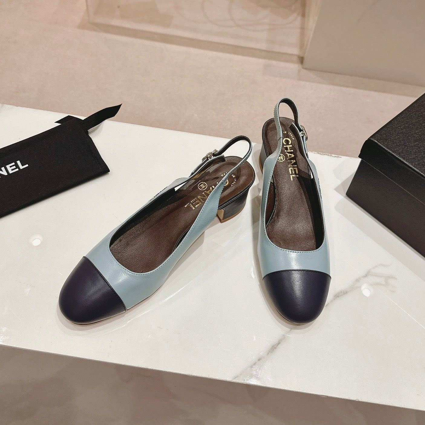 SLINGBACKS LIGHT BLUE MIX BLACK SHEEPSKIN - 35