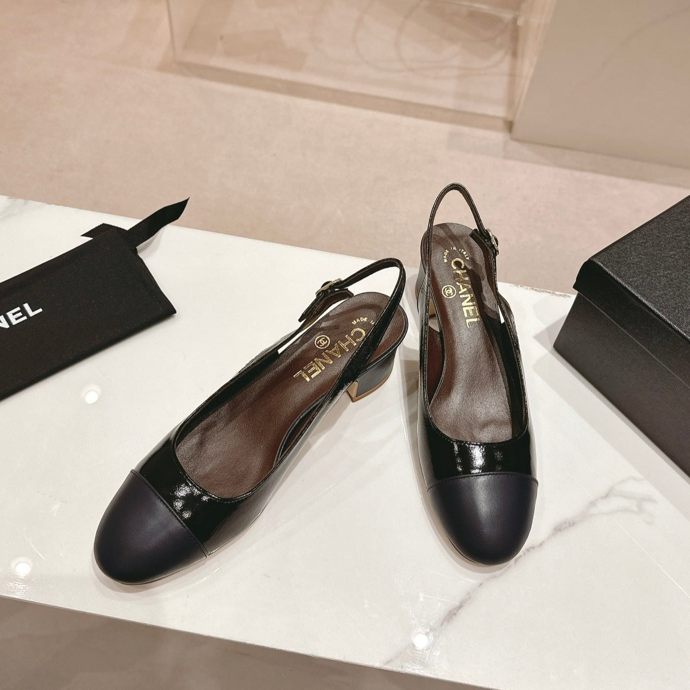 SLINGBACKS IN BLACK SHEEPSKIN - 35