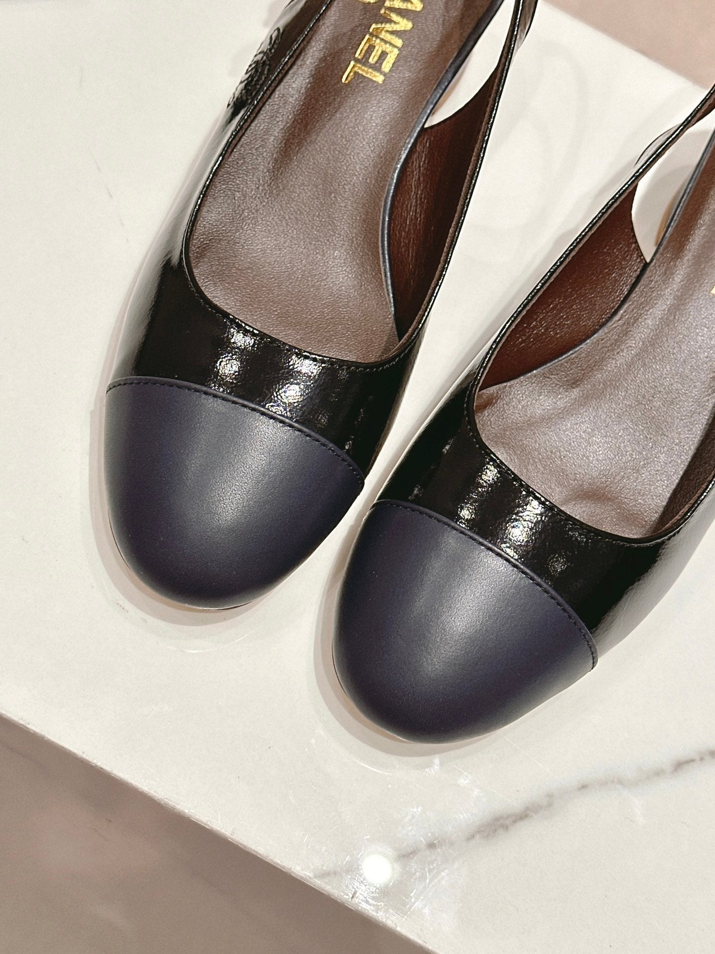 SLINGBACKS IN BLACK SHEEPSKIN - 35