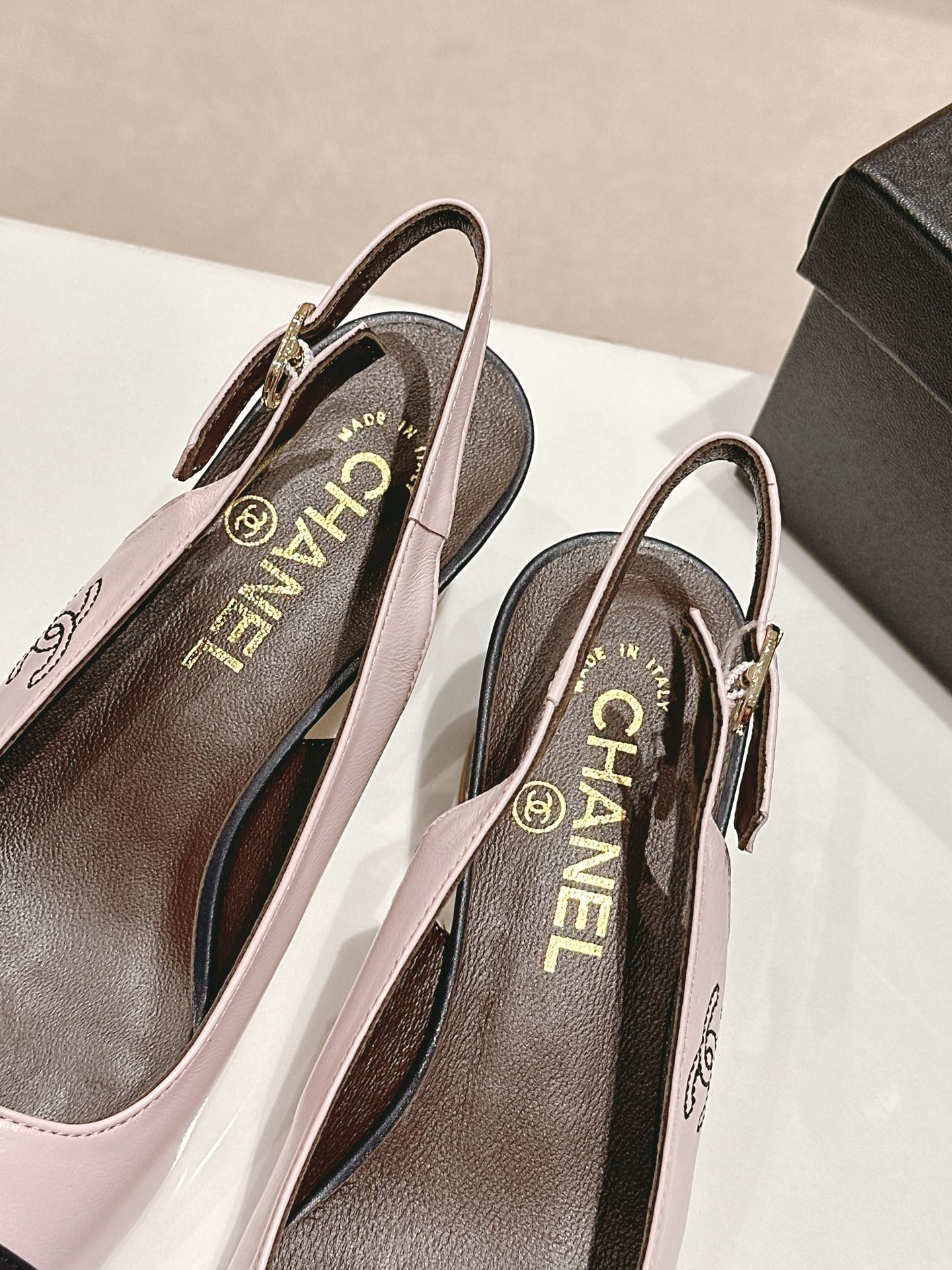 SLINGBACKS LIGHT PINK MIX BLACK SHEEPSKIN - 35