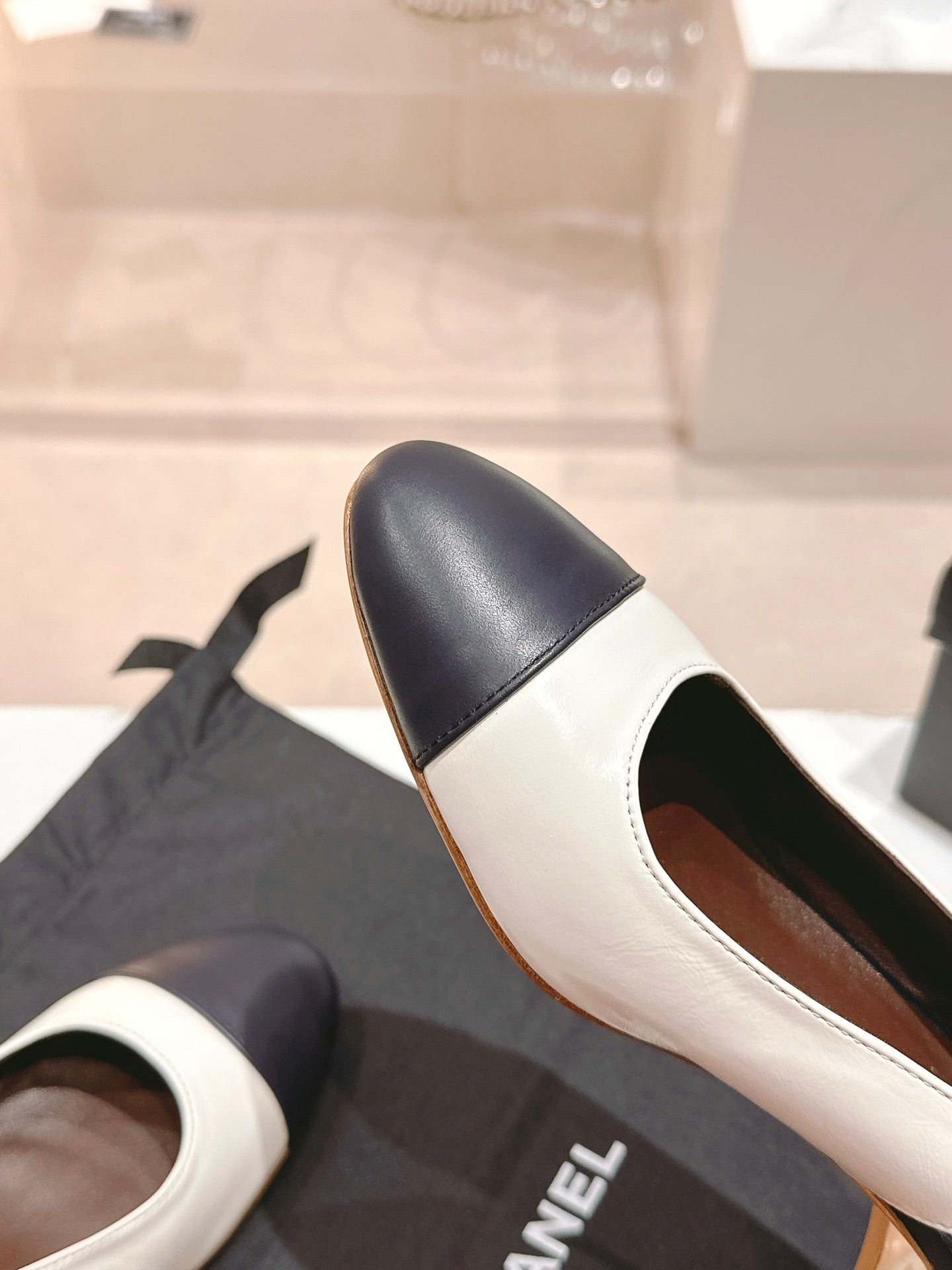 SLINGBACKS WHITE MIX BLACK SHEEPSKIN - 35