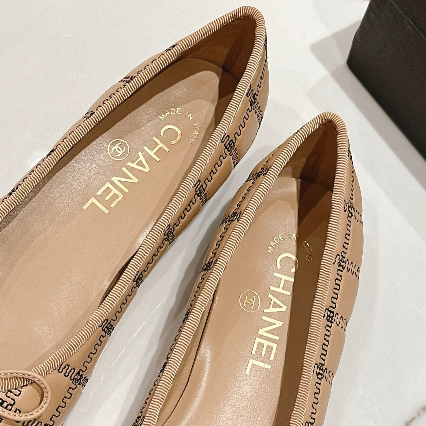 Double C New Ballet Flats Dark Cream Black Lambskin - 34