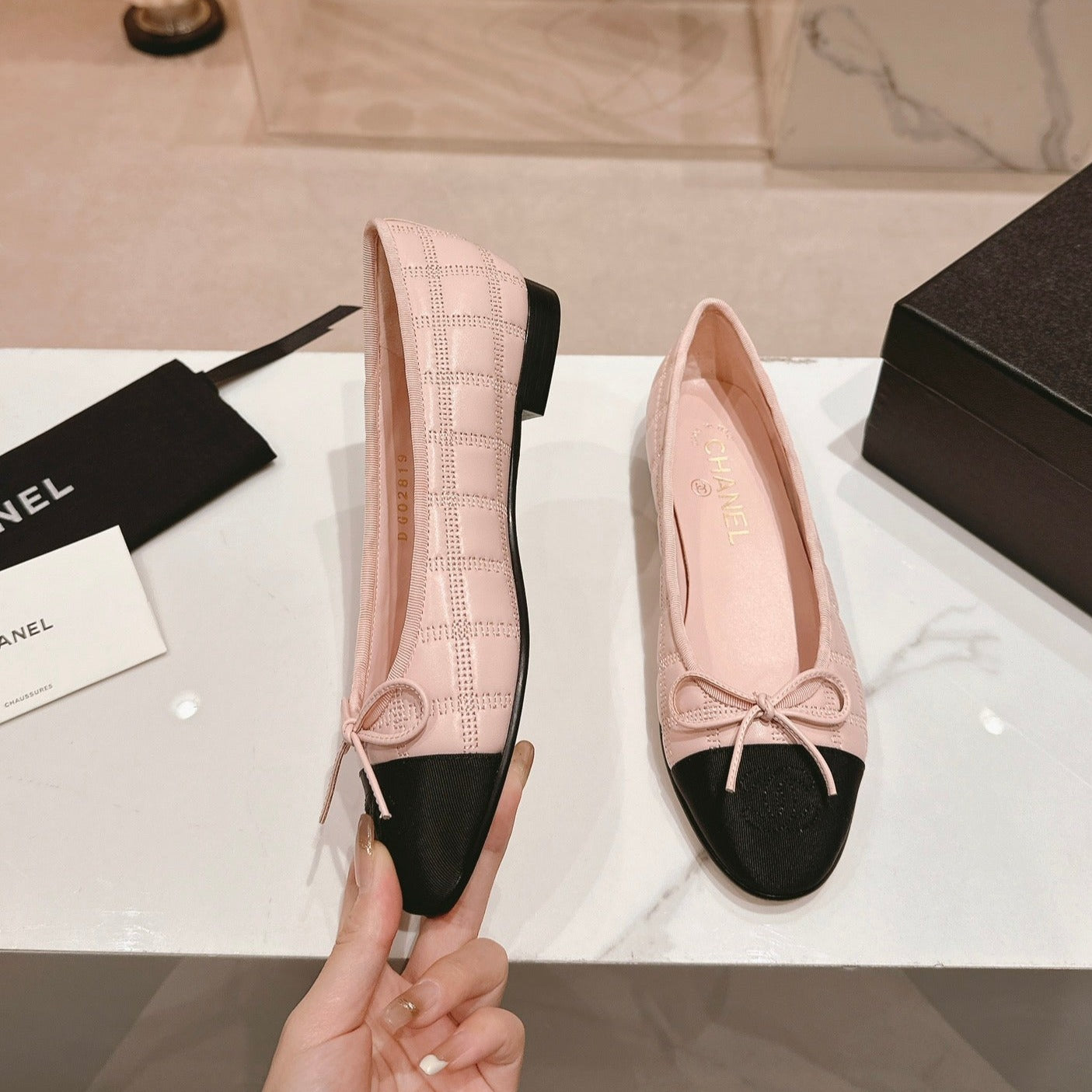 Double C New Ballet Flats Light Pink Black Lambskin - 34