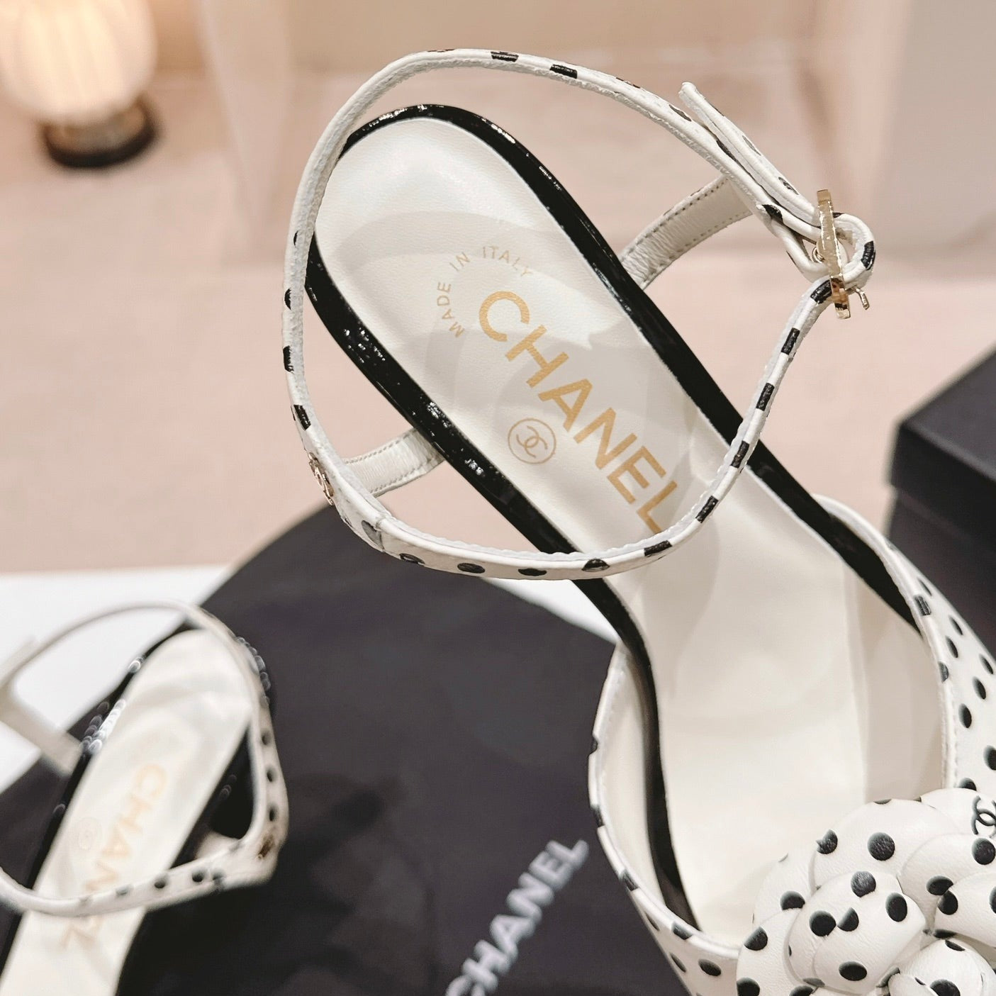 Double C New Camellia High Heel Sandals White/ Black Caro - 35