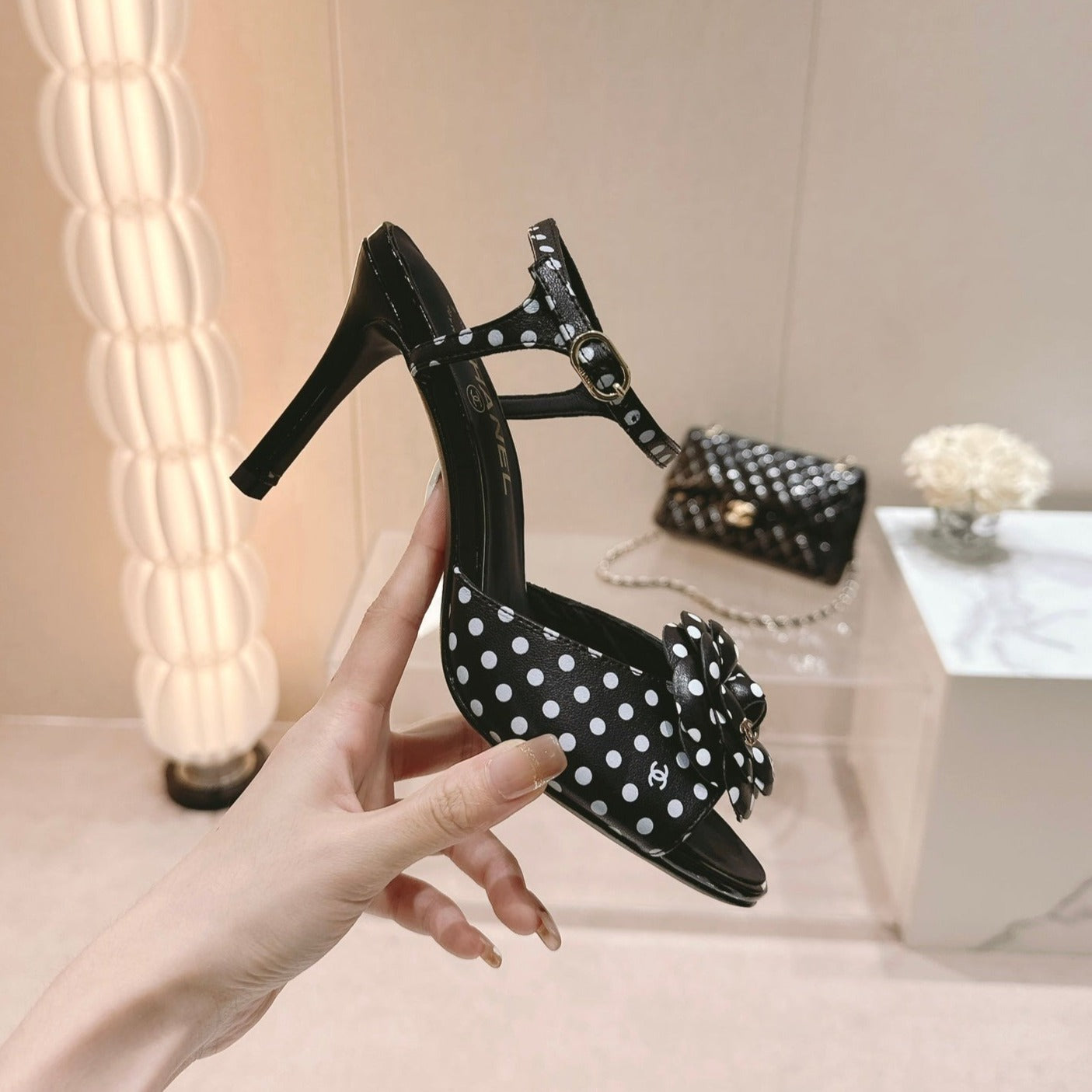 Double C New Camellia High Heel Sandals Black/ White Caro - 35