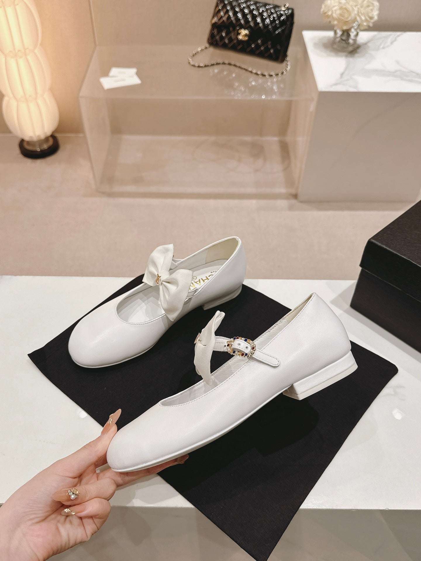 MARY JANE SHOES WHITE CALFSKIN - 35