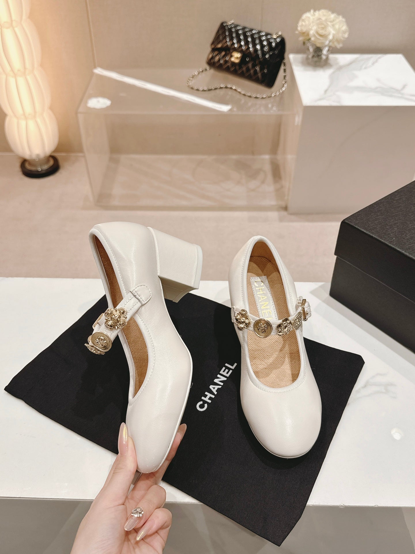 MARY JANE SHOES WHITE LAMBSKIN - 35
