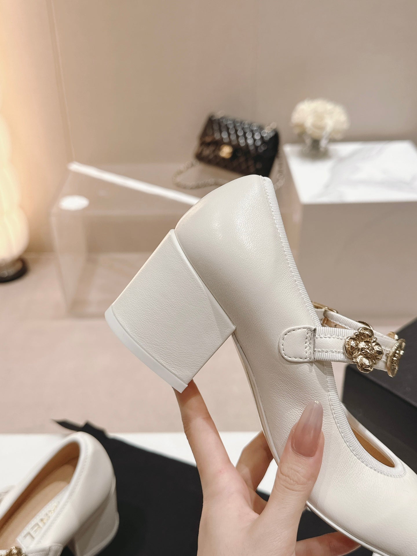 MARY JANE SHOES WHITE LAMBSKIN - 35