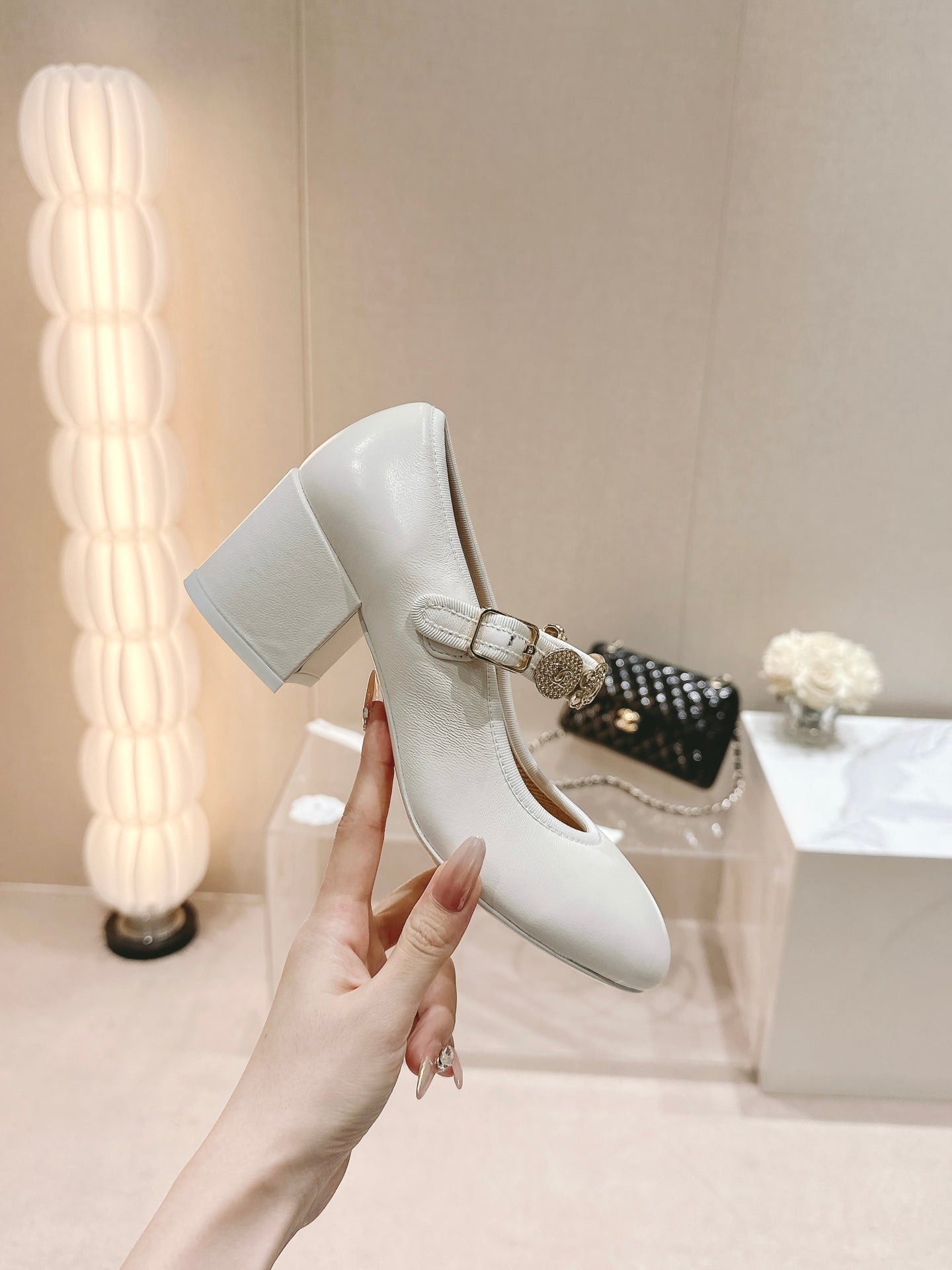 MARY JANE SHOES WHITE LAMBSKIN - 35
