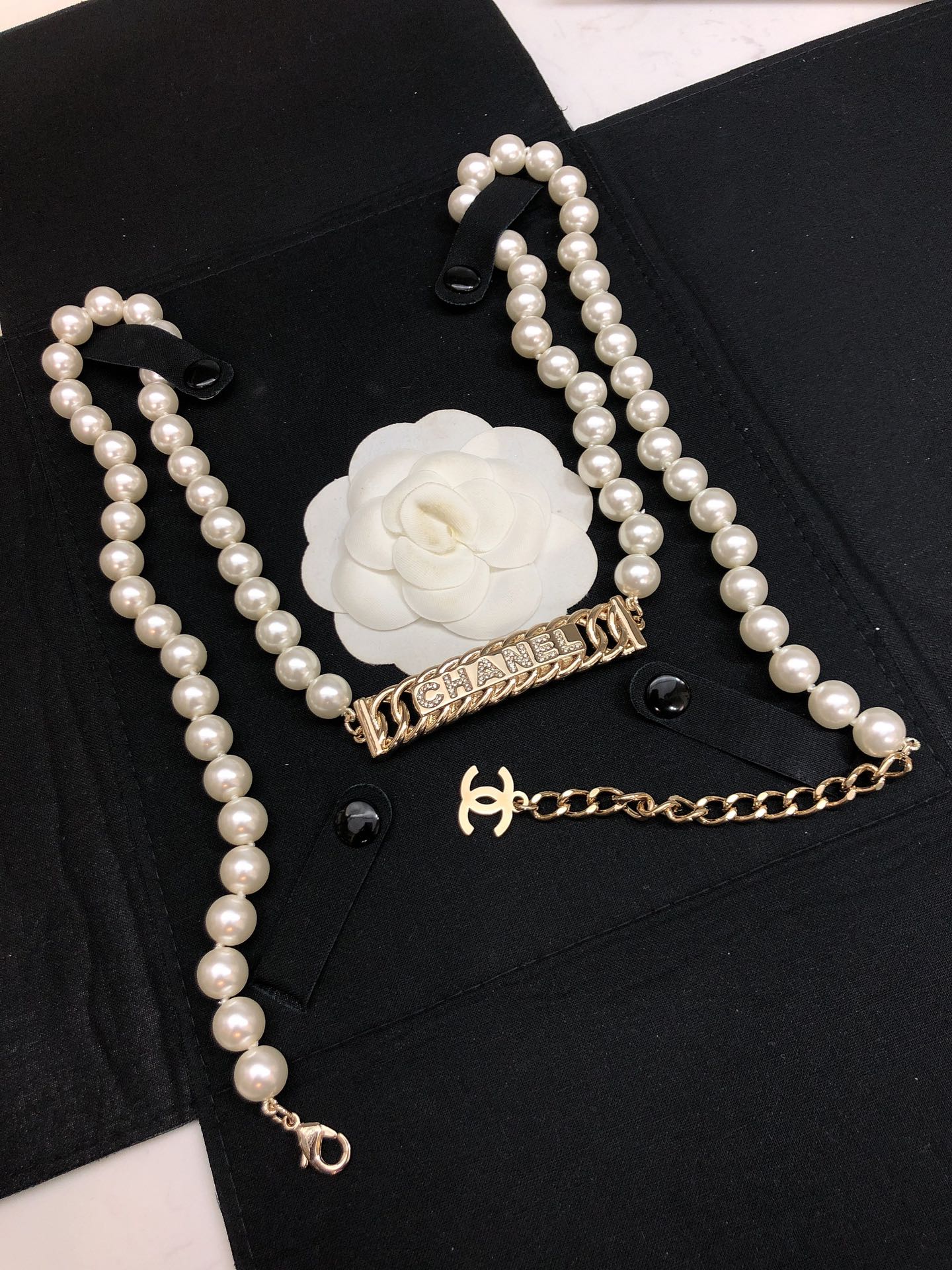 CHANEL 25S CHAIN BELT IN WHITE PEARL 615991 - 30