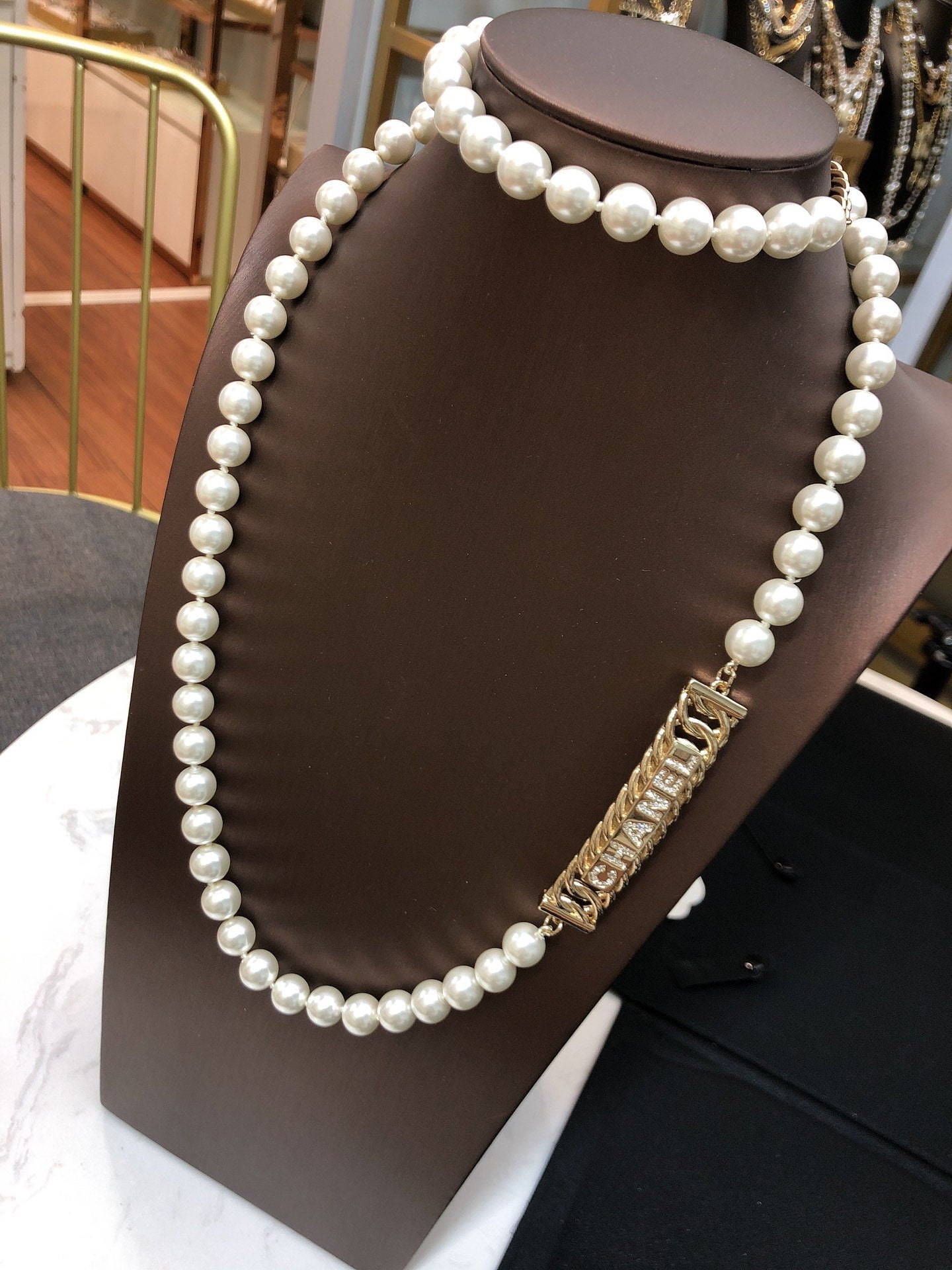 CHANEL 25S CHAIN BELT IN WHITE PEARL 615991 - 30