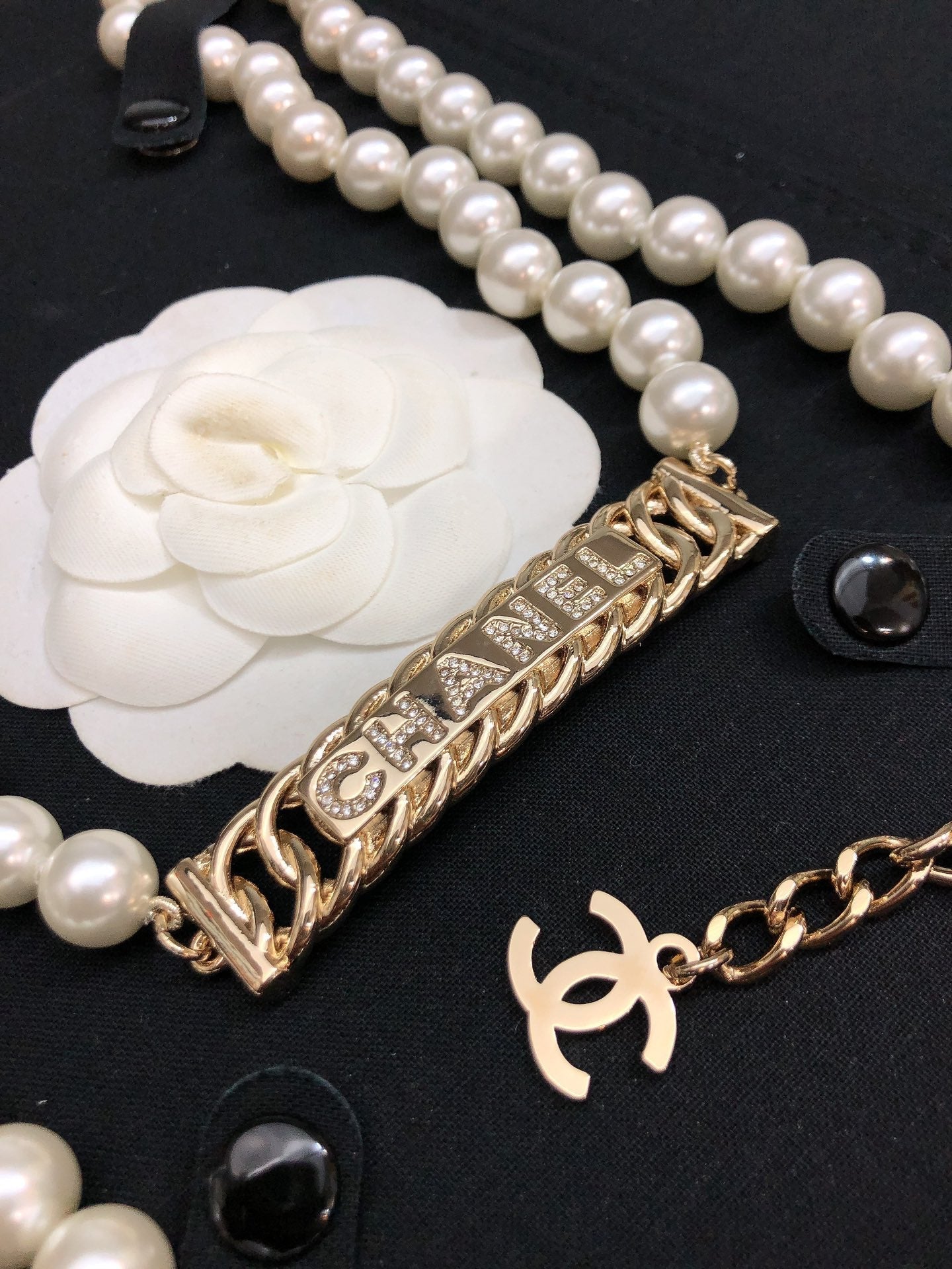 CHANEL 25S CHAIN BELT IN WHITE PEARL 615991 - 30