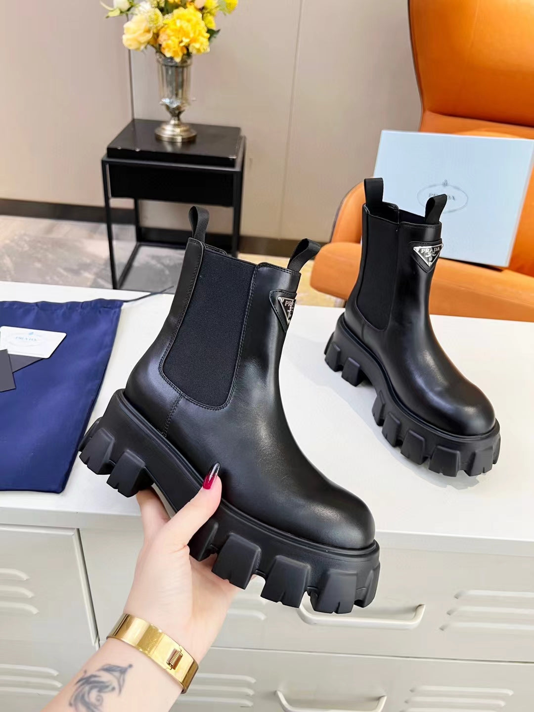 PRA MONOLITH BRUSHED BOOTIES 55 BLACK CALFSKIN - 35
