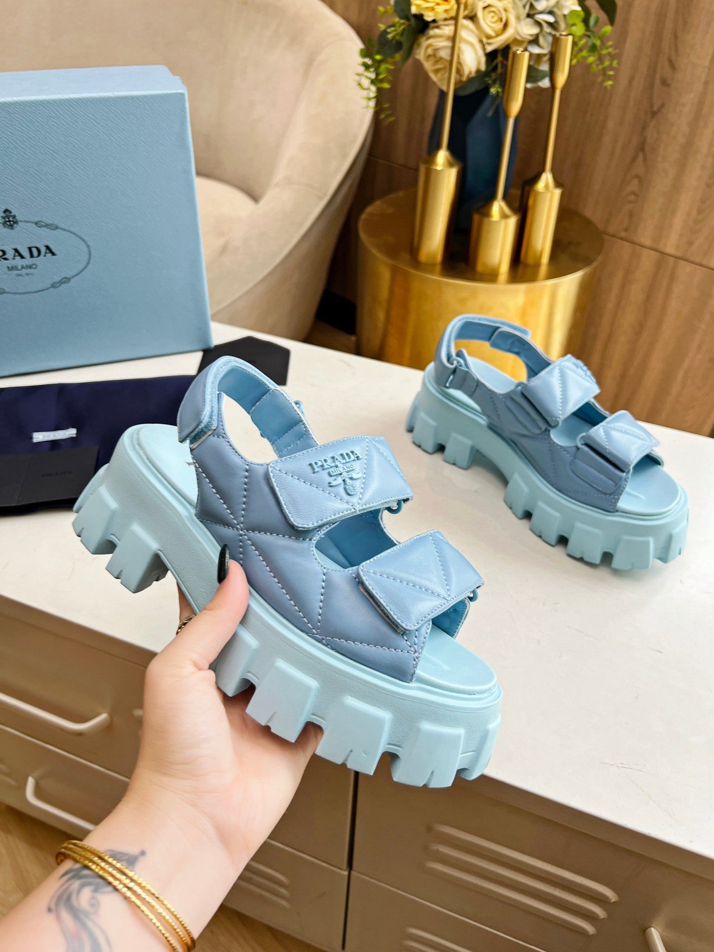 PRA MONOLITH NAPPA SANDALS SKY LAMBSKIN - 34