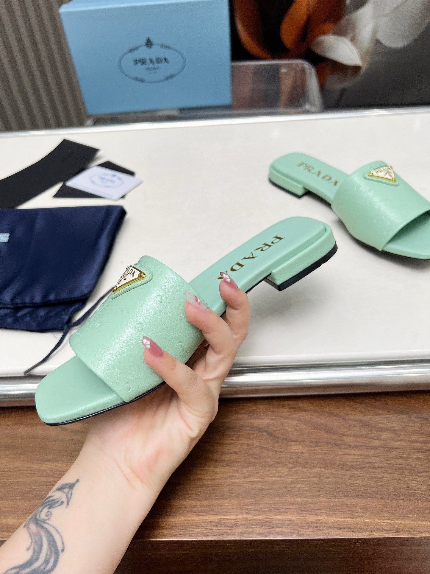 PRA SAFFIANO PATENT SLIDES OSTRICH MOTIF SEAFOAM CALFSKIN - 35