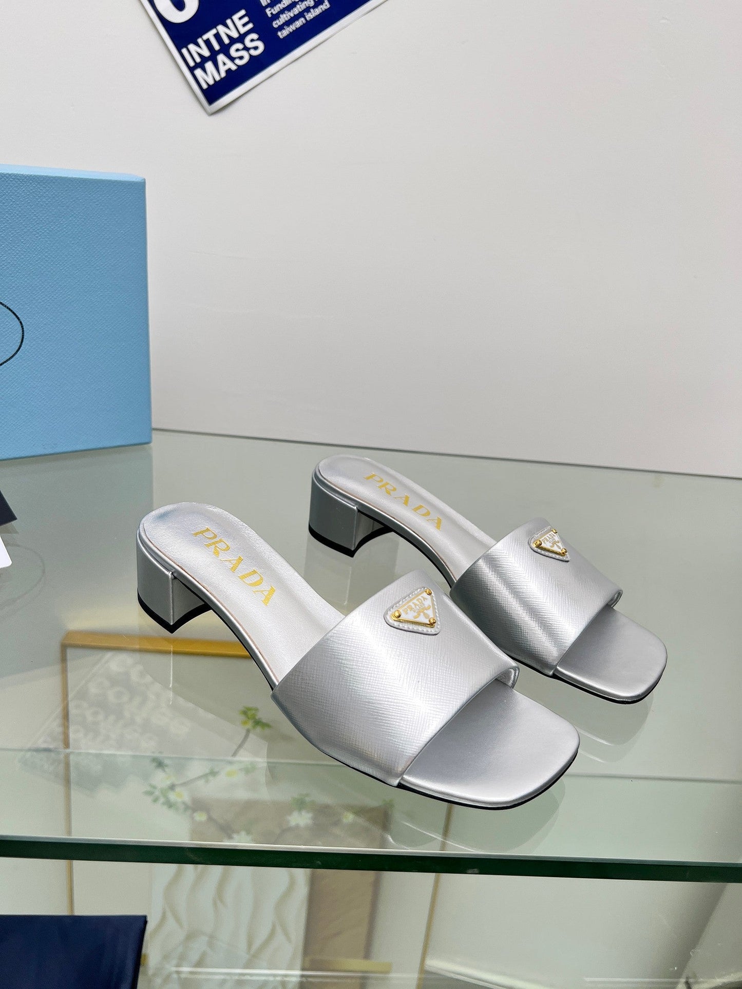 PRA EMBROIDERED SLIDES 40 SILVER CALFSKIN - 35