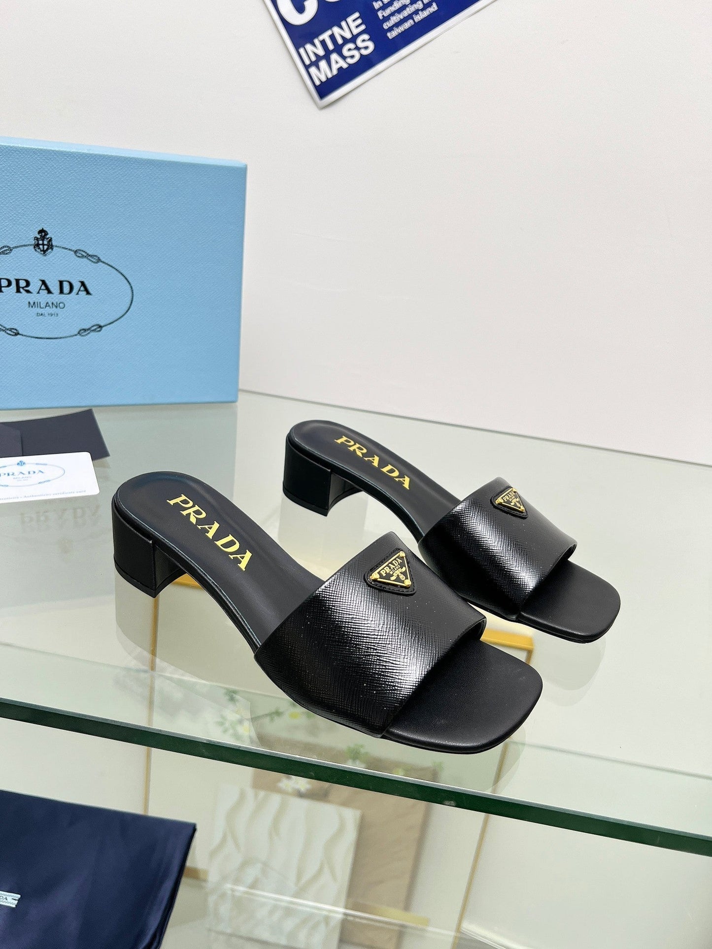 PRA EMBROIDERED SLIDES 40 BLACK CALFSKIN - 35