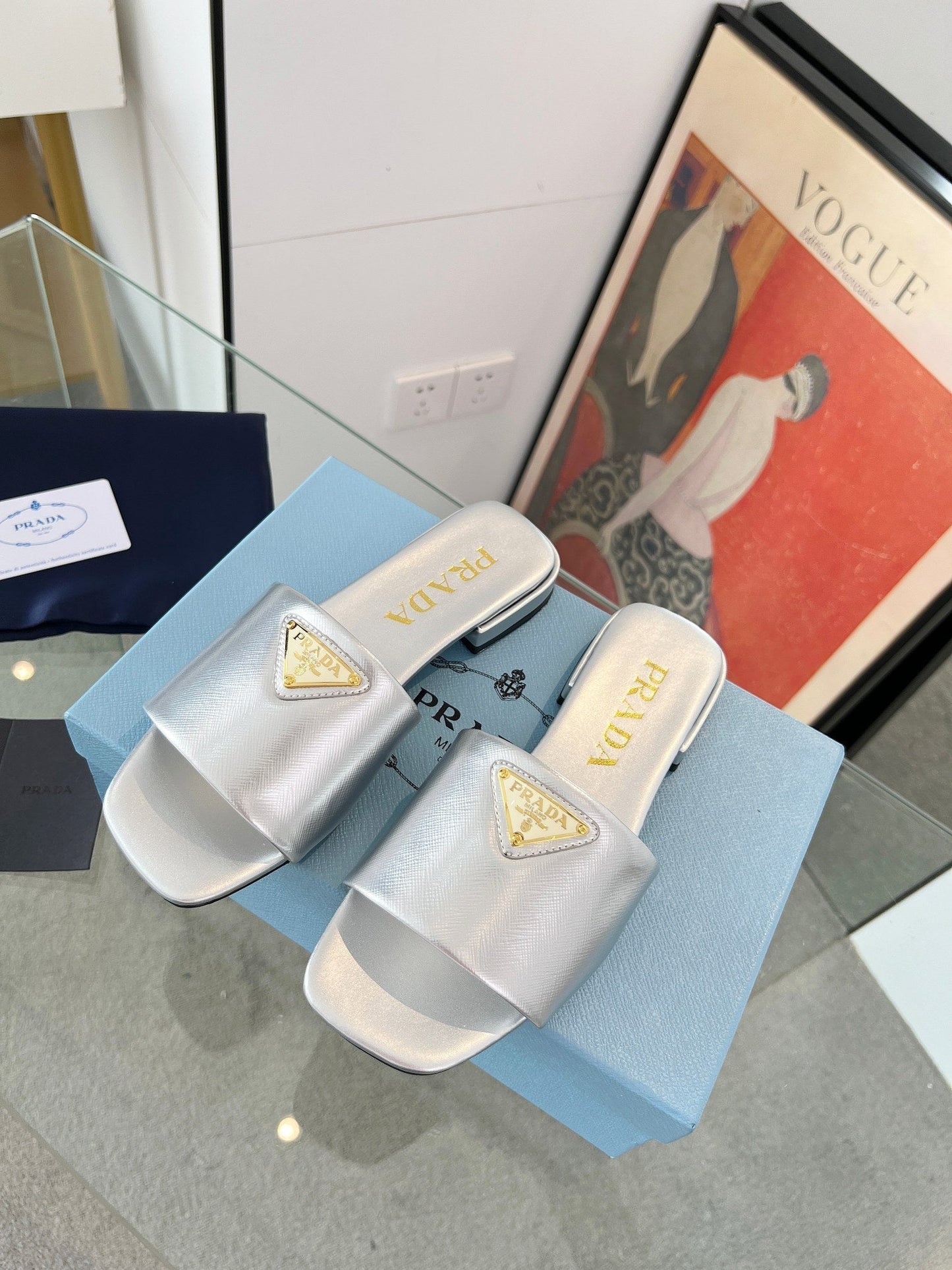 PRA SAFFIANO PATENT SLIDES SILVER CALFSKIN - 35