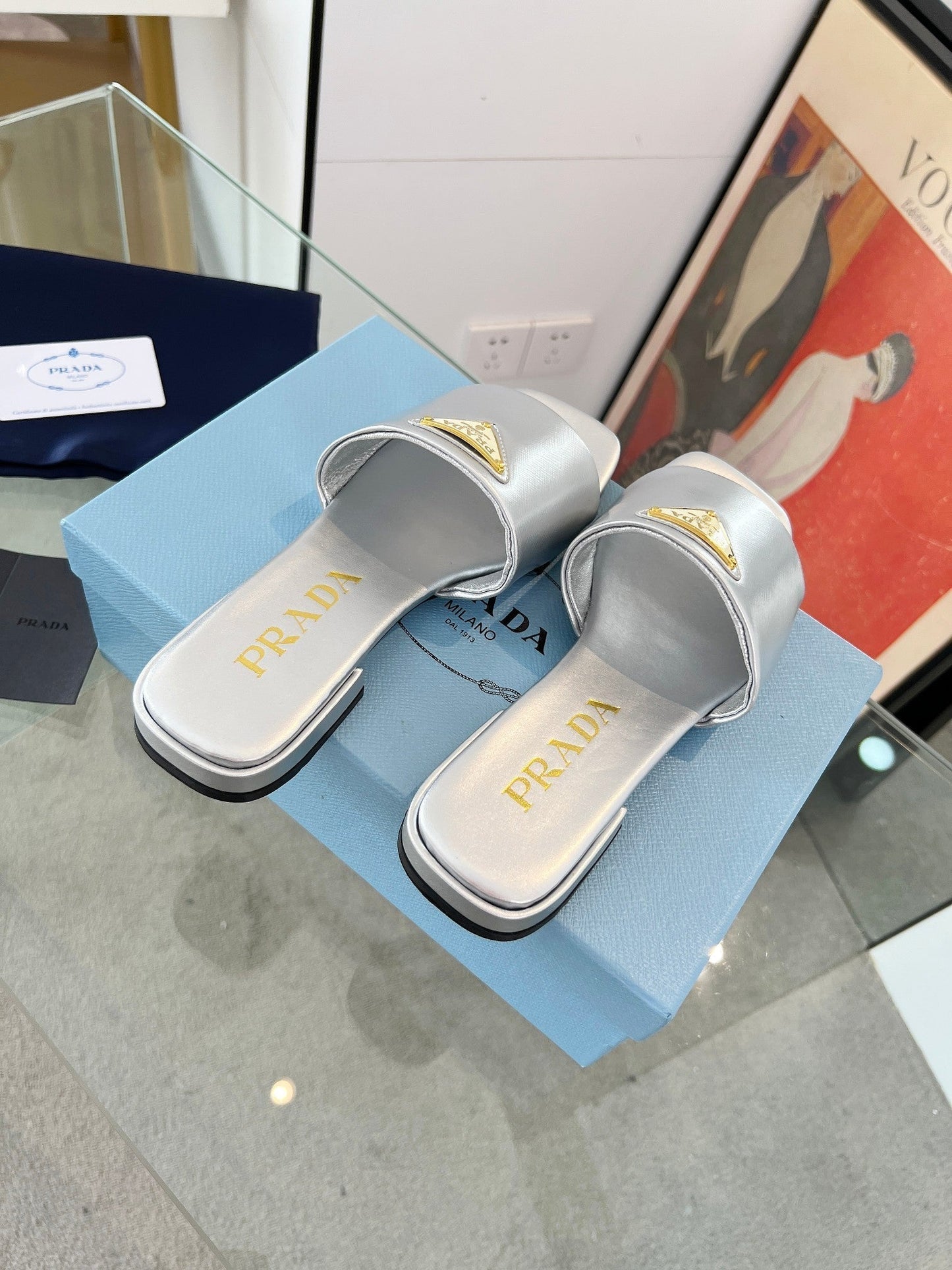 PRA SAFFIANO PATENT SLIDES SILVER CALFSKIN - 35