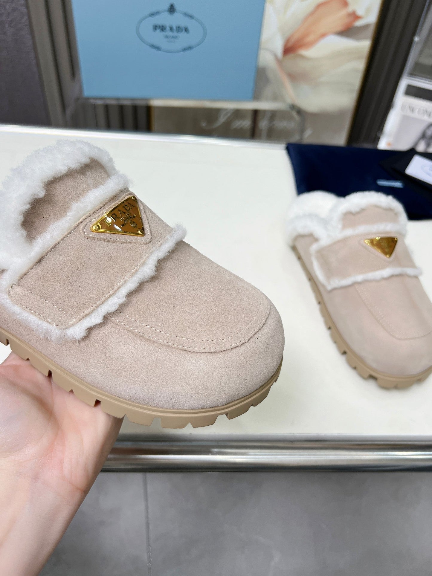 SUEDE AND SHEARLING MULES BEIGE - 35