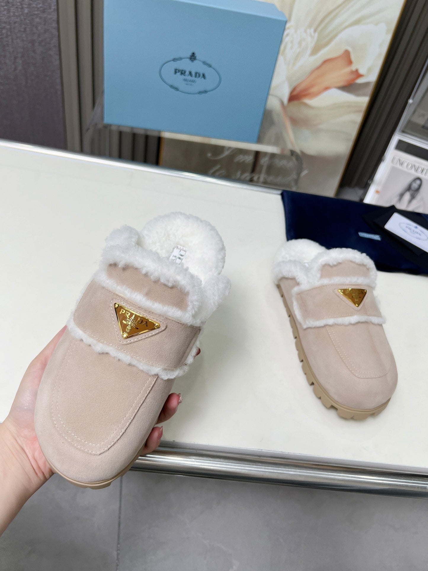 SUEDE AND SHEARLING MULES BEIGE - 35