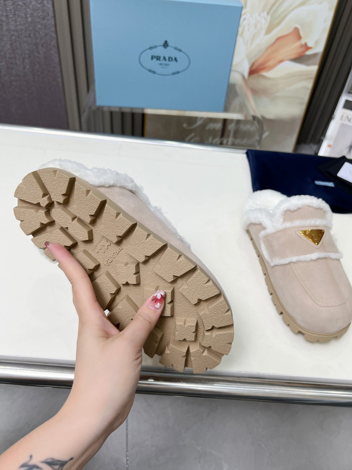 SUEDE AND SHEARLING MULES BEIGE - 35