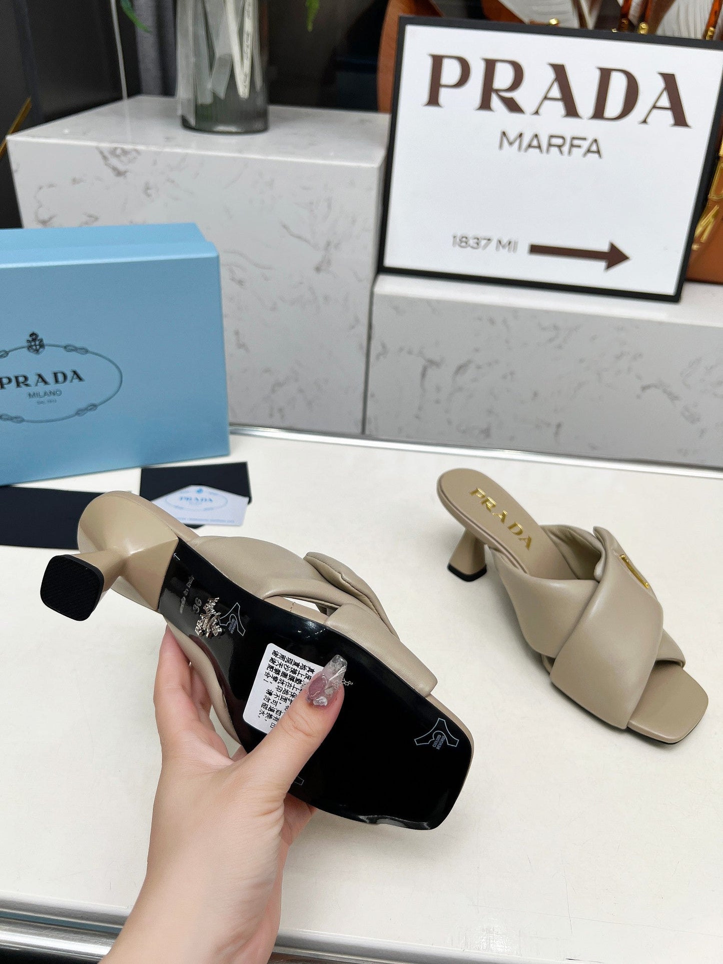 PRA CROSS MULE HEELS IN BEIGE CALFSKIN WITH PADDED STRAPS - 35