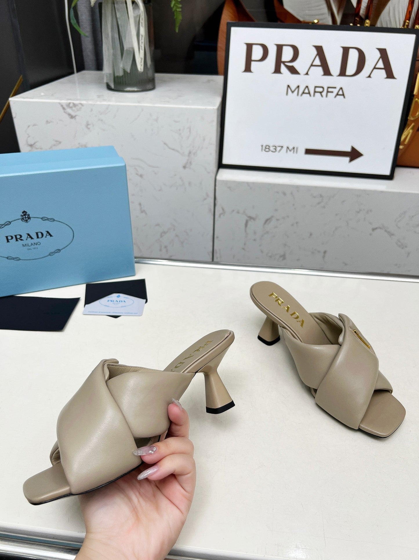 PRA CROSS MULE HEELS IN BEIGE CALFSKIN WITH PADDED STRAPS - 35