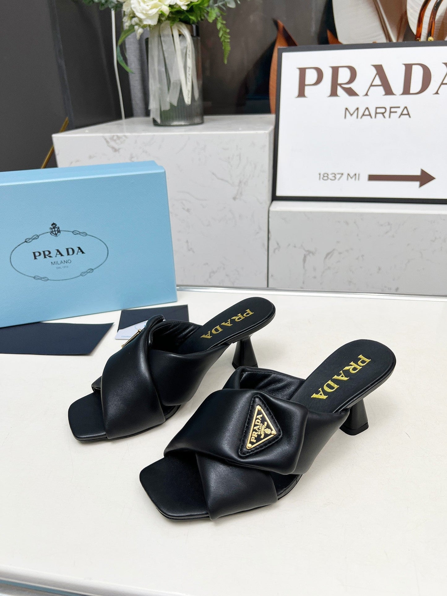 PRA CROSS MULE HEELS IN BLACK CALFSKIN WITH PADDED STRAPS - 35