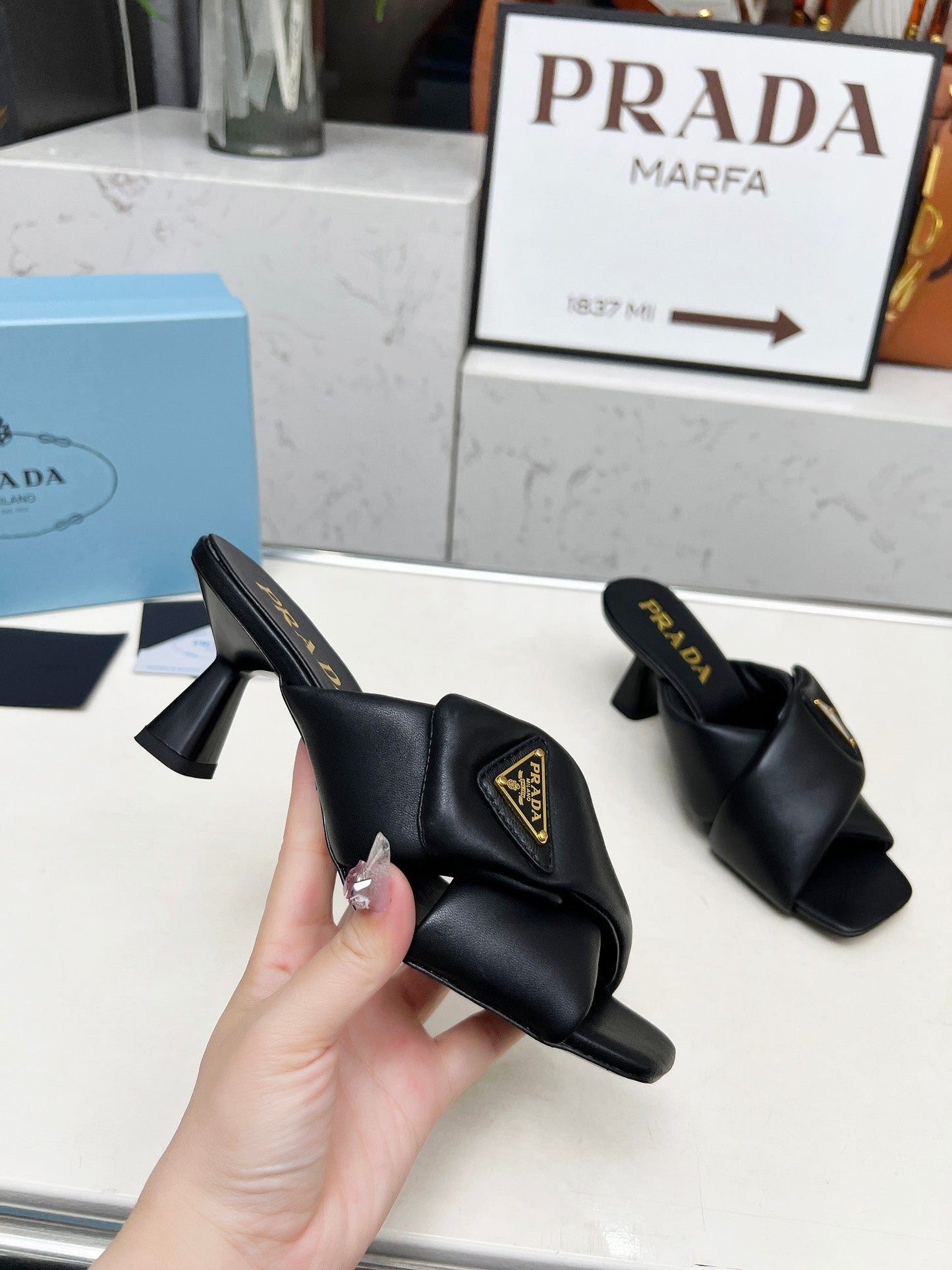 PRA CROSS MULE HEELS IN BLACK CALFSKIN WITH PADDED STRAPS - 35
