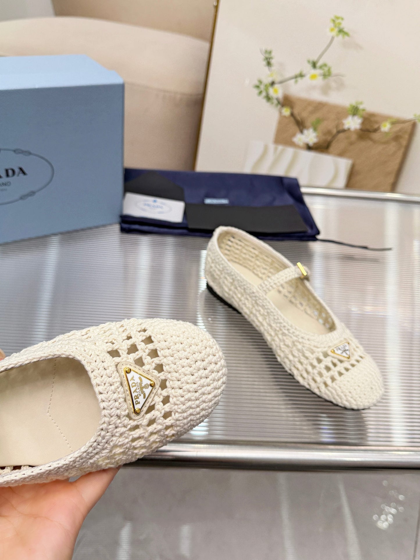 PRADA 26S MARY JANE FLATS IN CREAM WHITE WOVEN RAFFIA WITH TRIANGLE LOGO