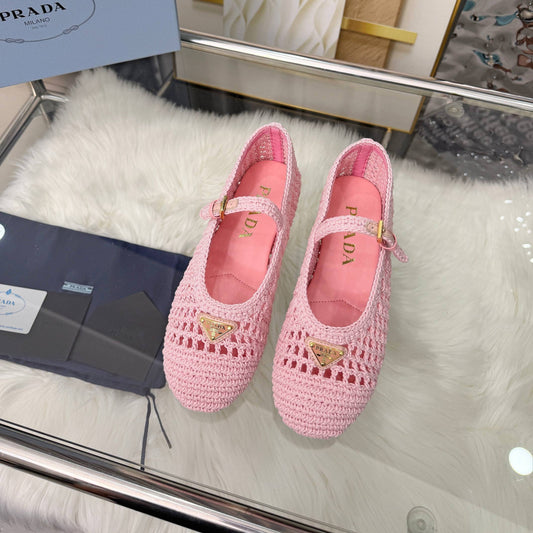 Балетки PRADA 26S MARY JANE з рожевої плетеної рафії з трикутним логотипом
