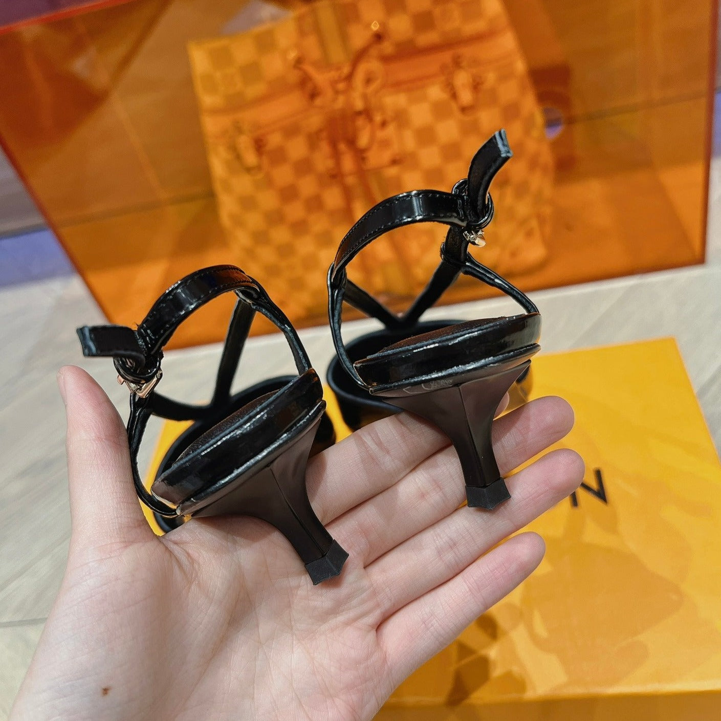 LV LOW HEEL SLINGBACK BLACK - 34