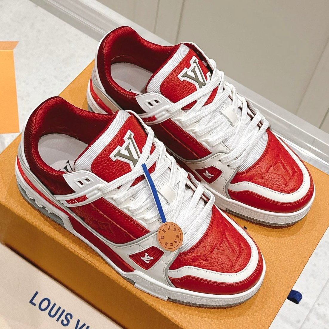 LV TRAINER SNEAKER IN SARI RED GRAINED CALFSKIN - 35