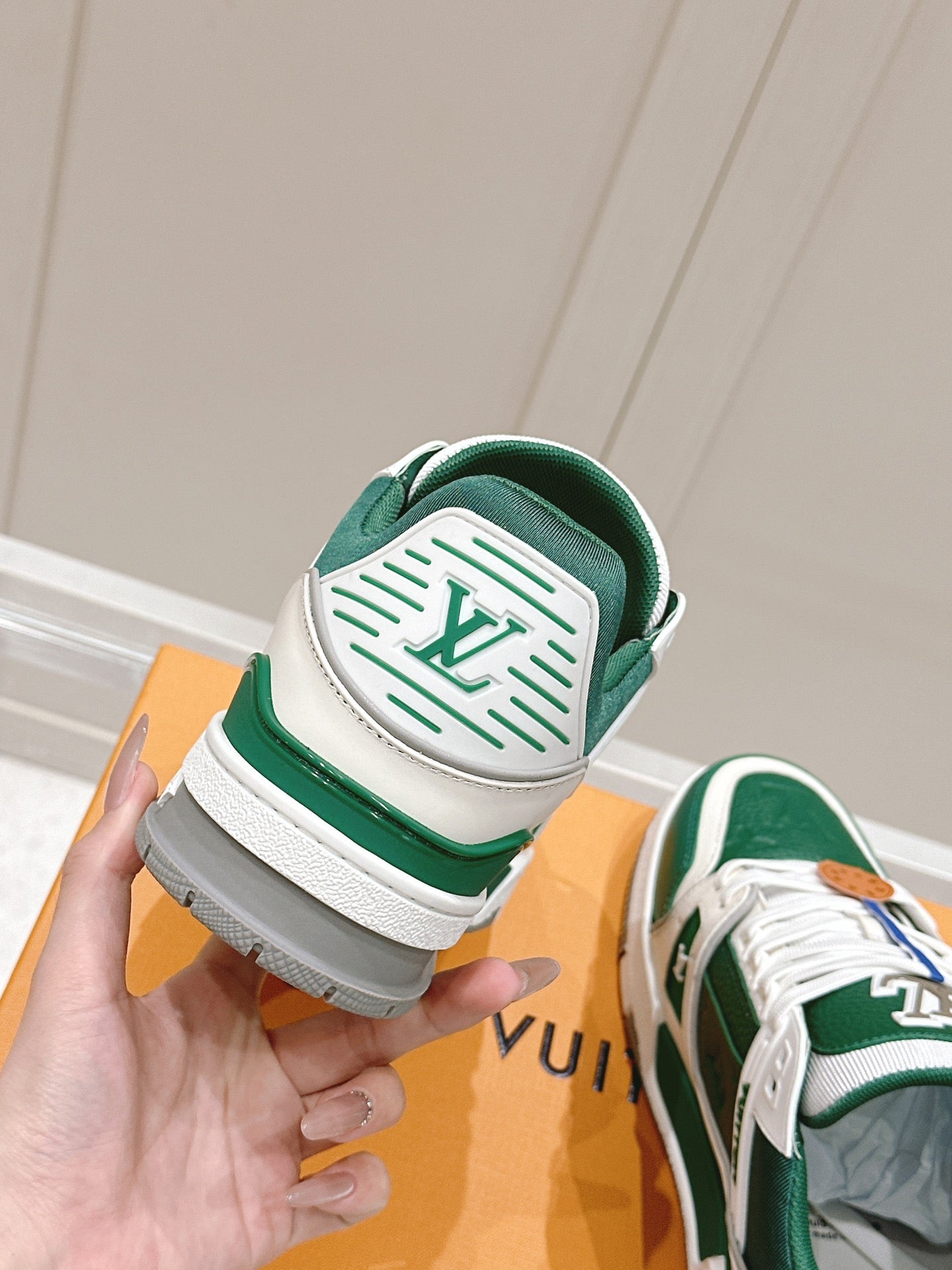 LV TRAINER SNEAKER IN BORNEO GREEN GRAINED CALFSKIN - 35