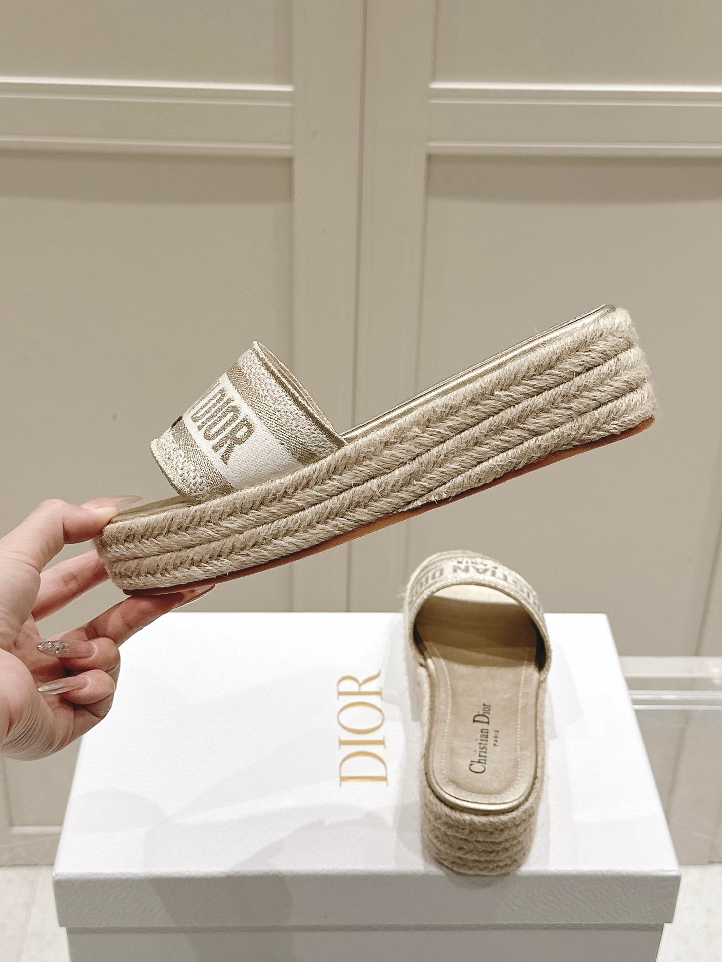 DWAY WEDGE SLIDES 45MM IN WARM GREIGE FABRIC RAFFIA SOLE - 35