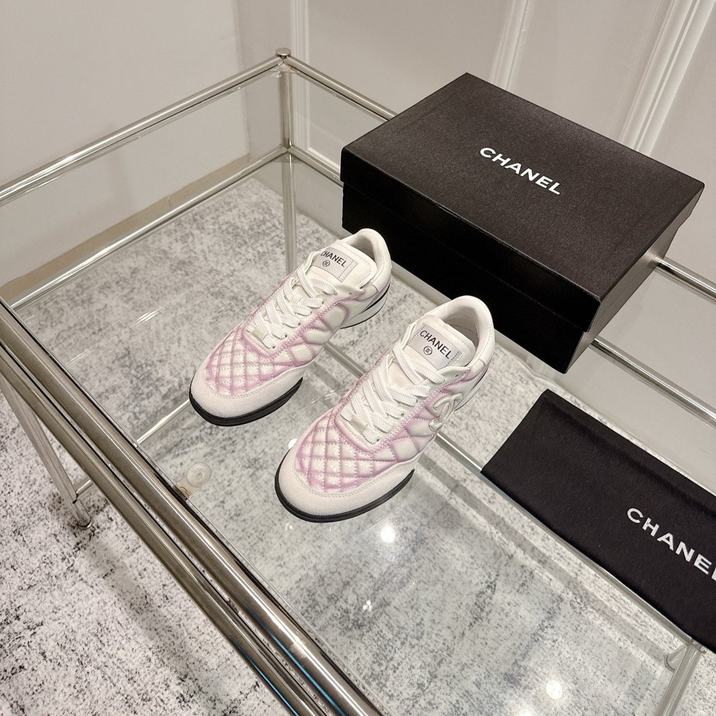CASUAL SNEAKER IN WHITE AND PURPLE CALFSKIN - 35
