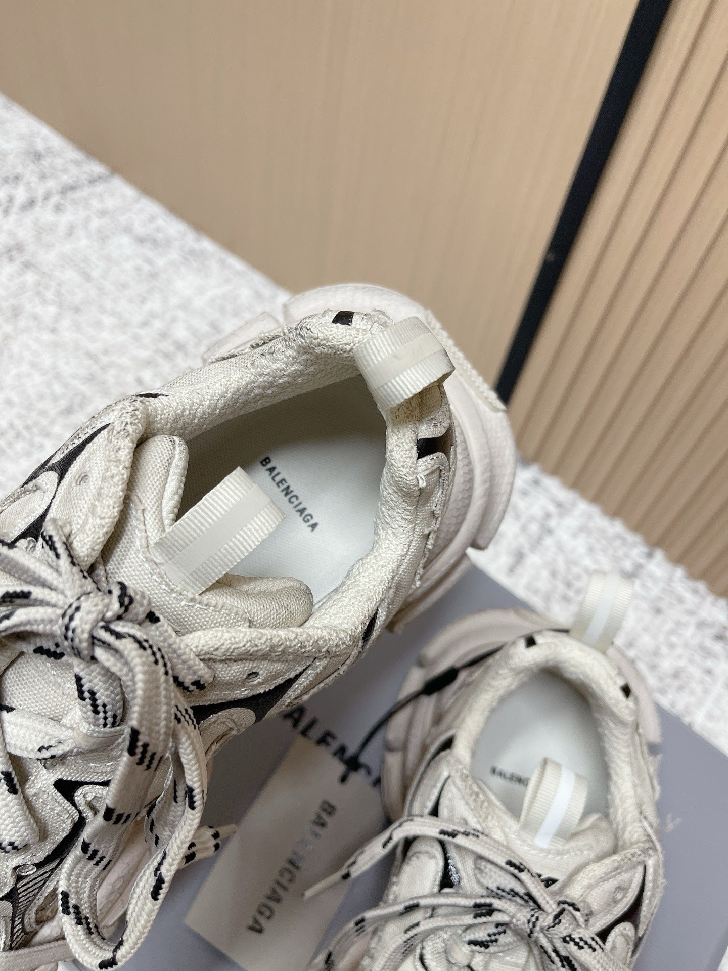 BALENCIAGA 25S 3XL SNEAKERS IN LIGHT TAUPE MIX BLACK PU LEATHER - 36