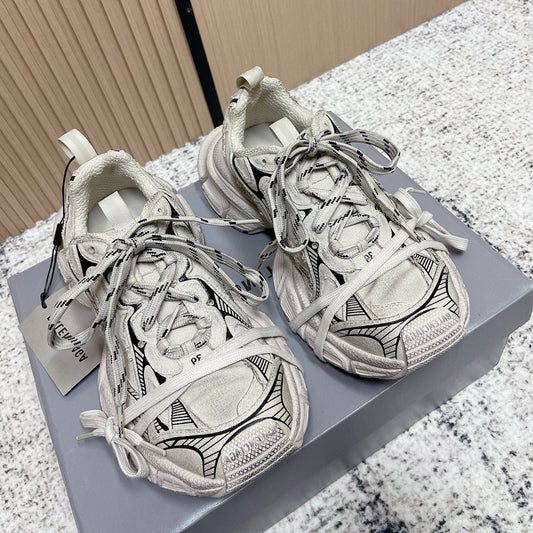 BALENCIAGA 25S 3XL SNEAKERS IN LIGHT TAUPE MIX BLACK PU LEATHER - 36