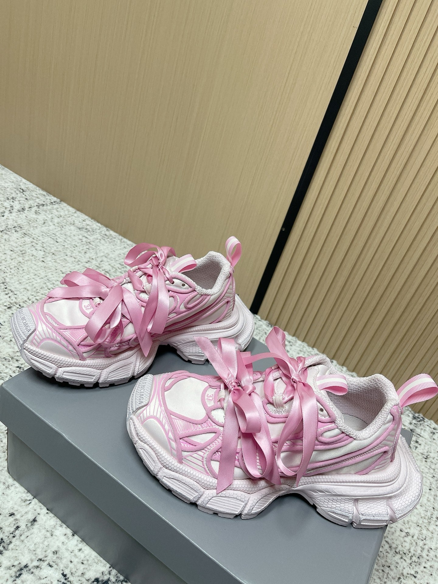 BALENCIAGA 25S 3XL SNEAKERS IN CREAM WHITE MIX PINK PU LEATHER - 35