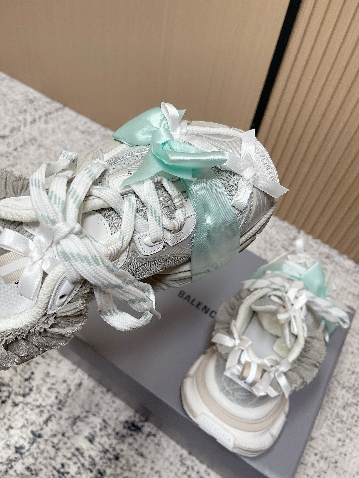 BALENCIAGA 25S 3XL SNEAKERS IN WHITE MIX GREY PU LEATHER - 35