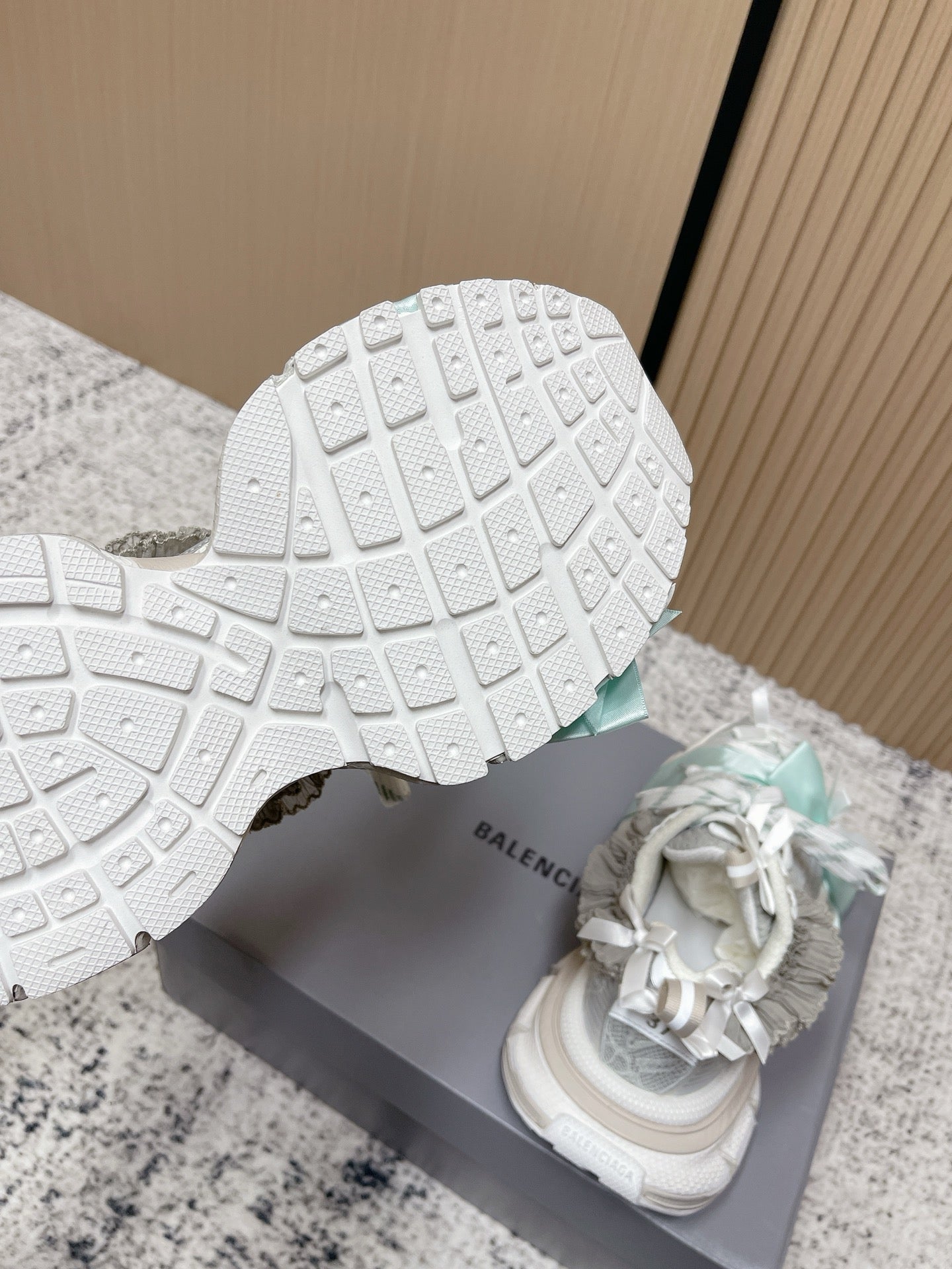 BALENCIAGA 25S 3XL SNEAKERS IN WHITE MIX GREY PU LEATHER - 35
