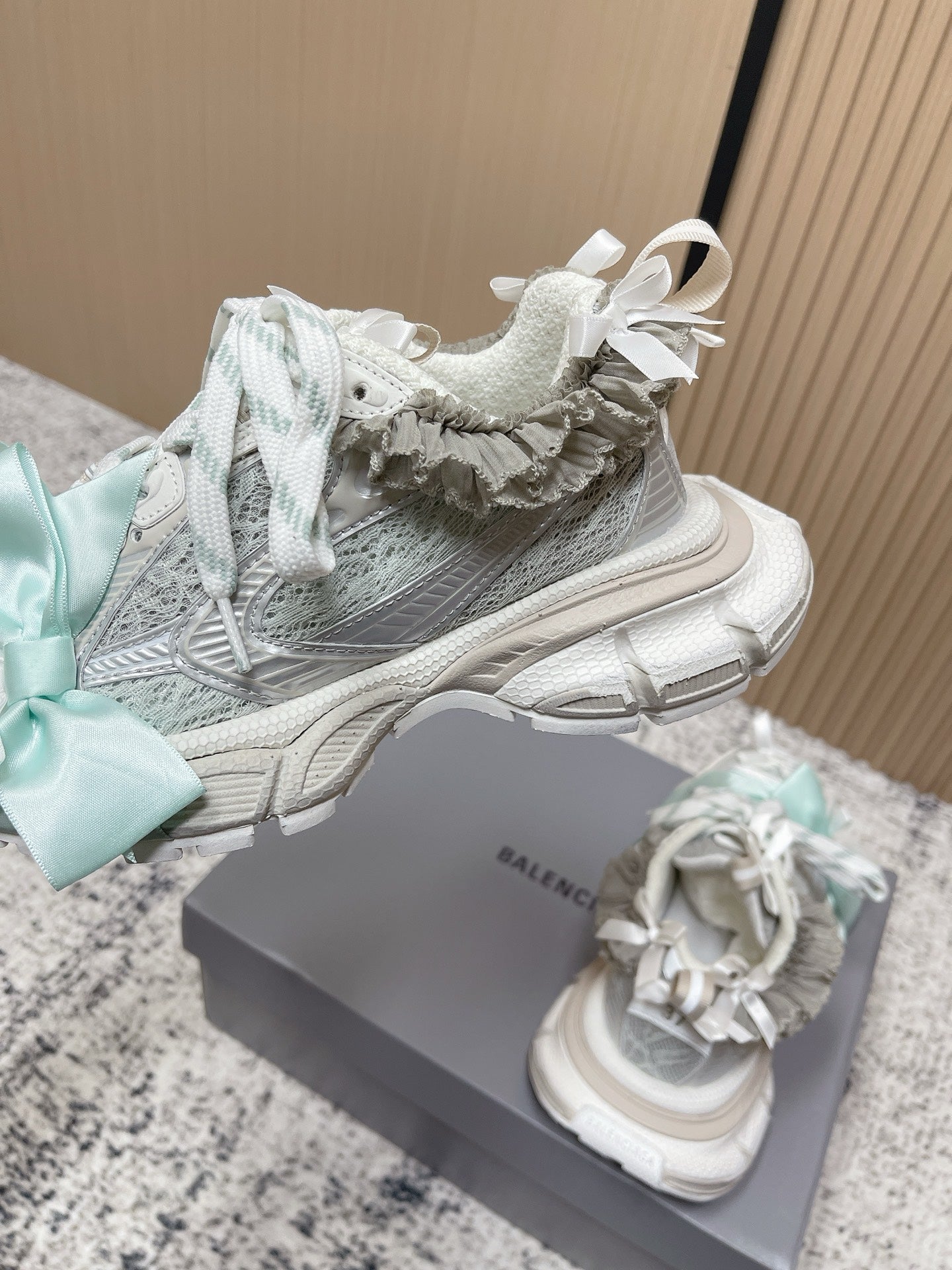 BALENCIAGA 25S 3XL SNEAKERS IN WHITE MIX GREY PU LEATHER - 35