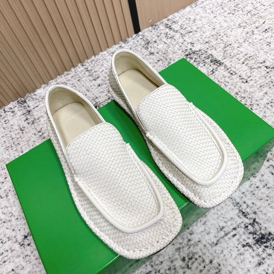 BOTTEGA VENETA 26S ЛОФЕРИ З БІЛОЇ ШКІРИ INTRECCIATO